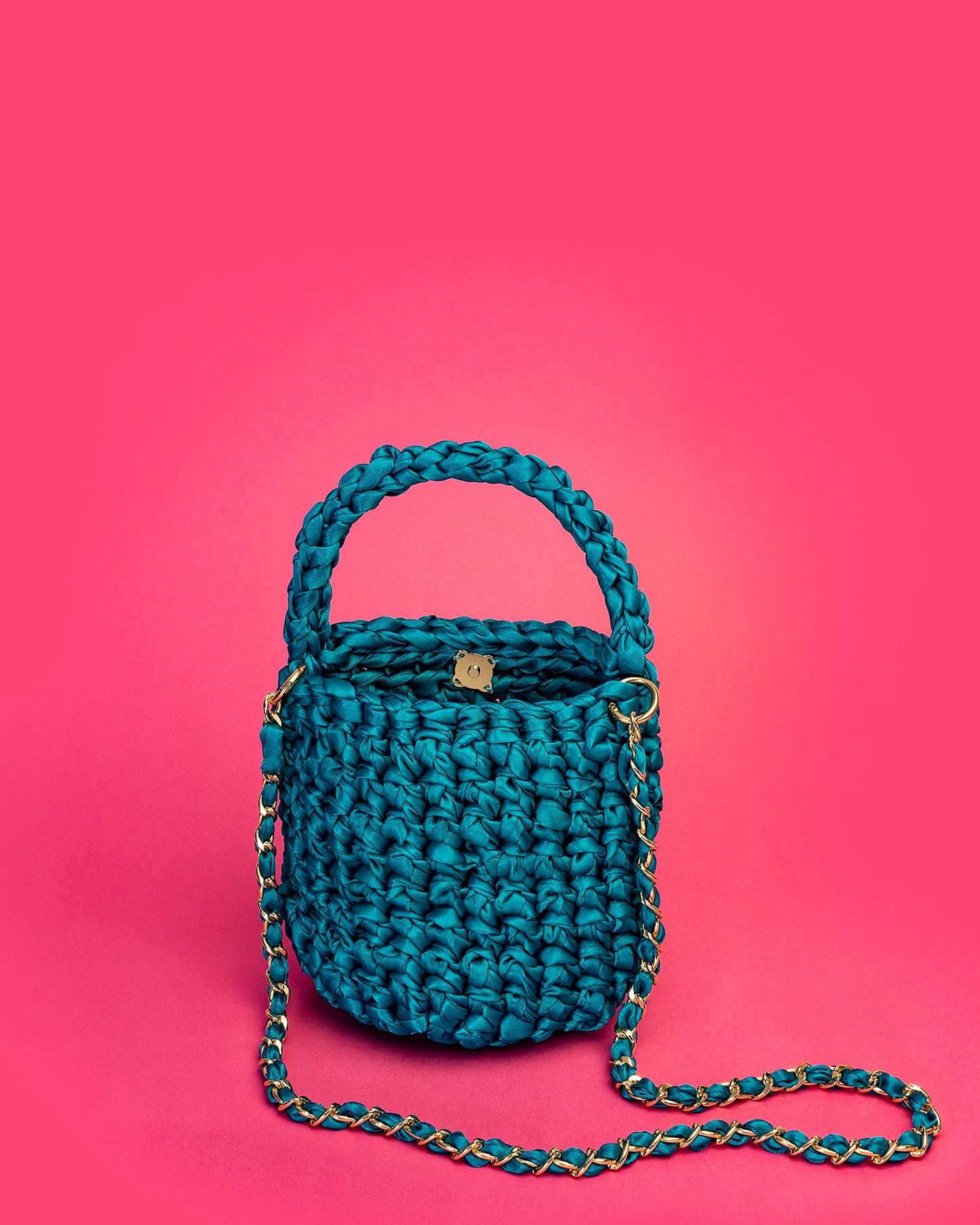 Crochet con Asa Corta y Cadena en Azul Jade